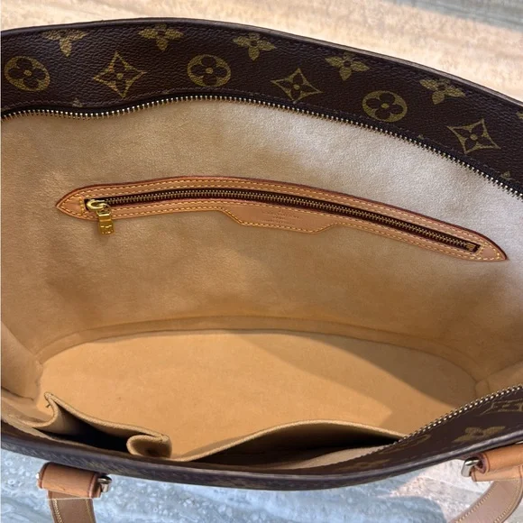 SOLD Louis Vuitton Brown and Tan Monogram Tote - Picture 5 of 5